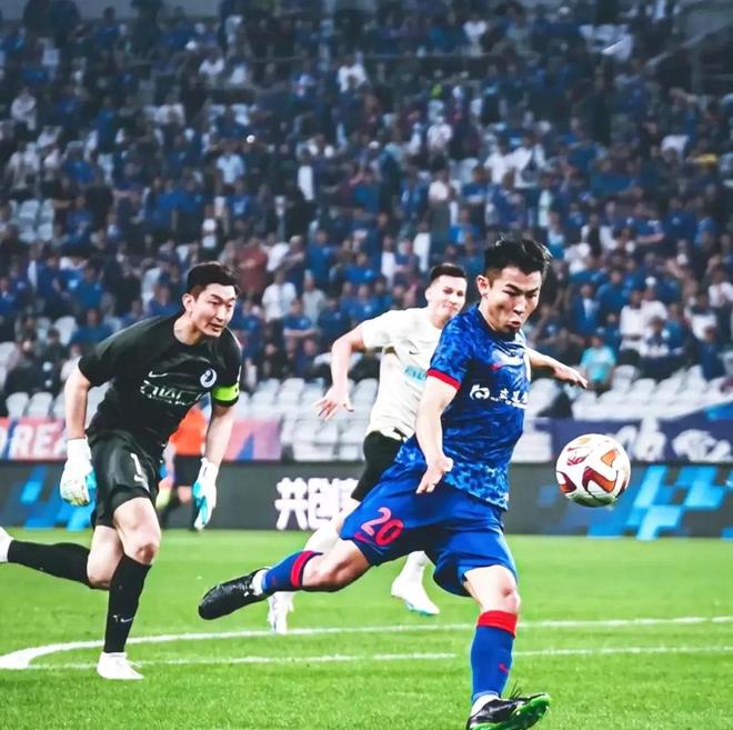 包含CBA季后赛倒计时，上海申花集结日回应争议，细节引发关注，悬念犹存，细节决定成败的词条